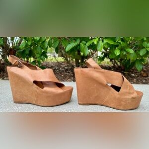 Dolce Vita Vintage Wedge Sandals – Brown – Size 10